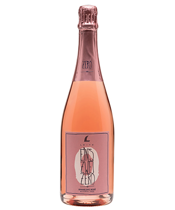 Leitz Eins Zwei Zero's Sparkling Rosé is one of the best non-alcoholic wine or spirits according to bartenders.