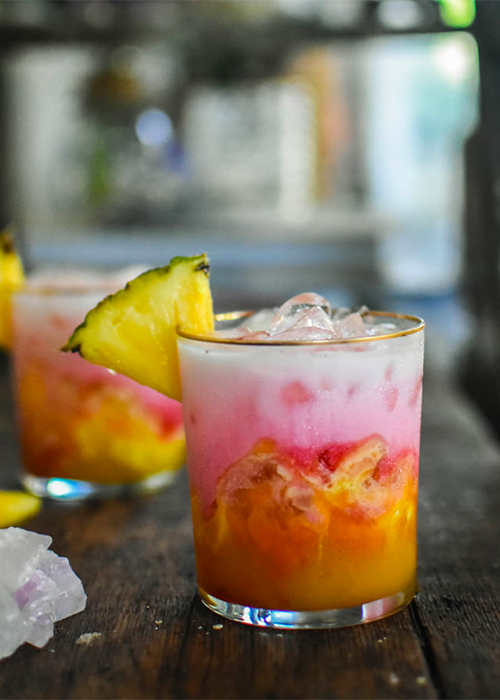 „Colada Sunrise“ yra vienas geriausių kokoso kokteilių receptų.