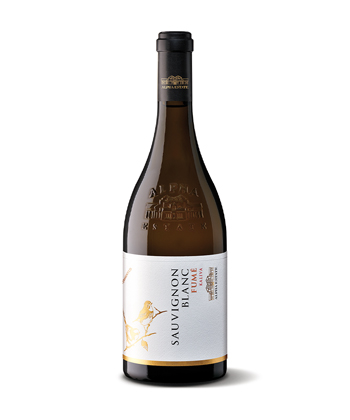 Alpha Estate Sauvignon Blanc Fumé 2021 is one of the best Sauvignon Blancs for 2022.