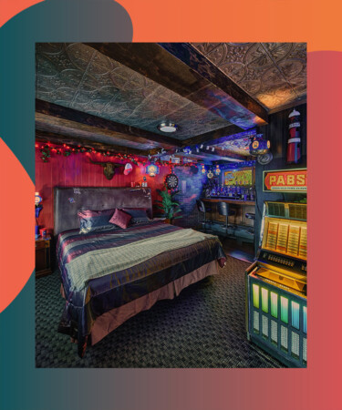 Pabst Blue Ribbon Just Opened an 80’s-Themed Motel