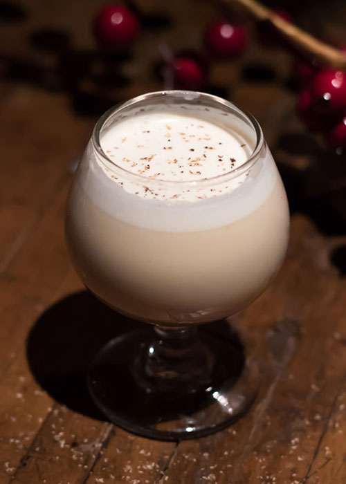 The Frozen Eggnog is one of the best Christmas cocktails to make in 2022.
