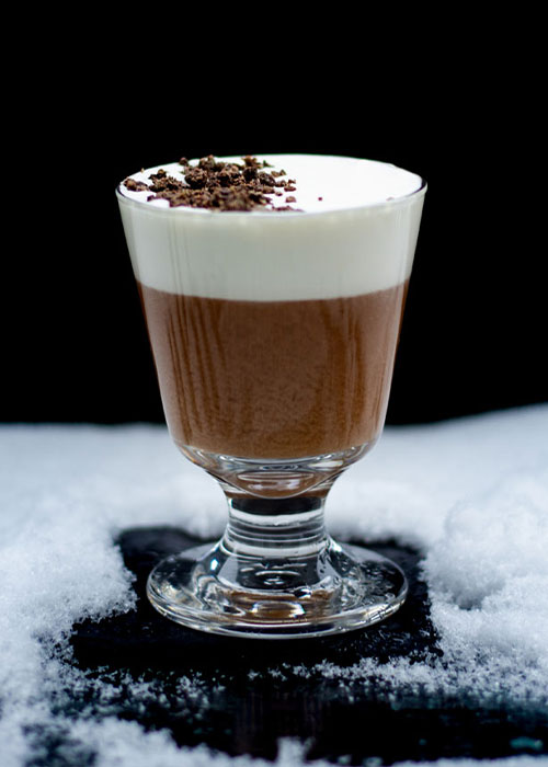 The Grown-Up Thin Mint is one of the best Christmas cocktails to make in 2022.