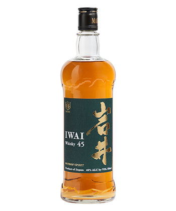 Mars Shinshu Iwai 45 is one of the best Japanese Whiskies to gift this holiday season (2022).