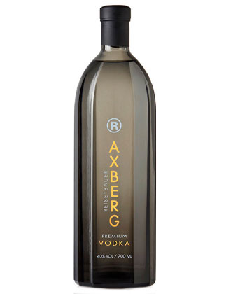Reisetbauer Axberg Vodka is one of the best vodkas to gift this holiday season (2022).
