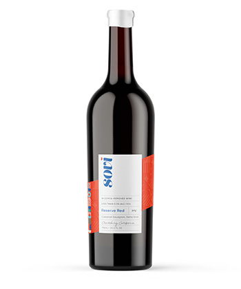 Sovi Wine Co. Reserve Red is one of the best non-alcoholic wines to drink right now (2023).