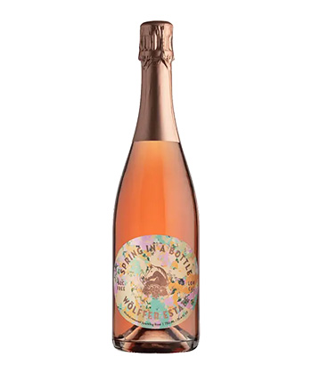 Wölfer Estate Vineyard Spring in a Bottle is one of the best non-alcoholic wines to drink right now (2023).