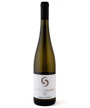 Classic Furmint from Tokaj HU 2018 is a go-to bottle this spring for sommeliers.