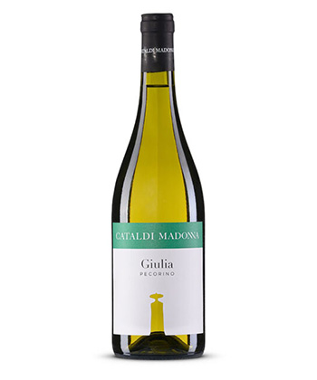Cataldi Madonna “Giulia” Pecorino Terre Aquilane IGT 2022 is one of the best white wines from Abruzzo. 