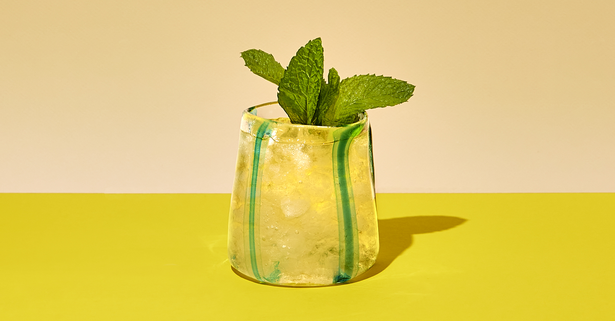 Stinger Cocktail Recipe - Refreshing Peppermint and Cognac Mixed Drink