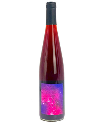 Les Vins Pirouettes Ultra Violet de David 2021 is one of the best co-fermented wines to try right now. 