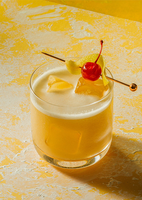 The Rum Sour is one of the most essential and popular rum cocktails for 2023. 