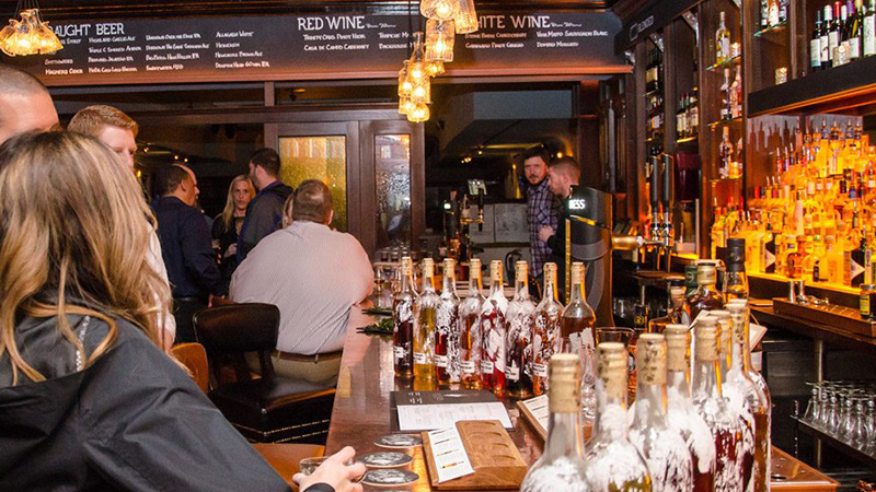 North Carolina: Rí Rá Irish Pub is one of the most haunted bars in America. 