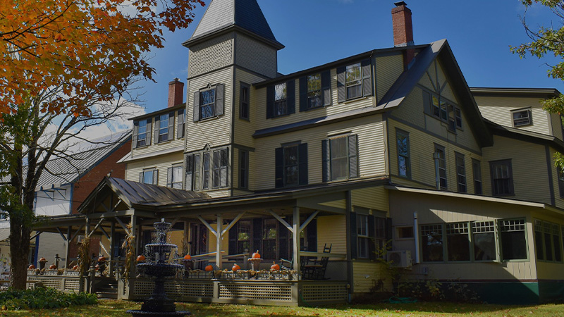 Vermont: Jasper Murdock’s Alehouse is one of the most haunted bars in America. 