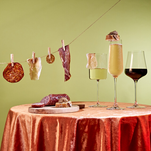 The Definitive Guide To Pairing Charcuterie and Wine