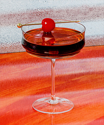 The Black Manhattan is one of the best cocktails for Thanksgiving. 