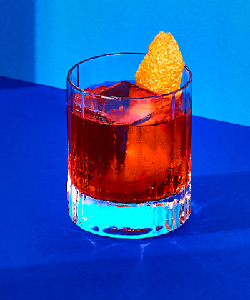 The Boulevardier is one of the best cocktails for Thanksgiving. 