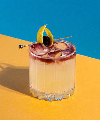 The New York Sour is one of the most essential and popular whiskey cocktails from 2023. 