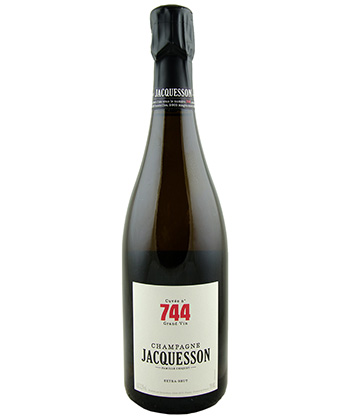 Jacquesson Extra Brut Cuvée 744 NV is one of the best alternatives to Cristal Champagne. 