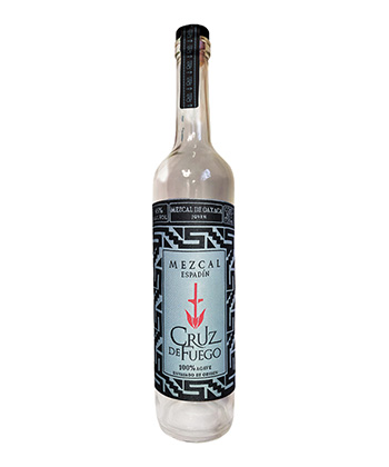 Cruz de Fuego Espadín is one of the best mezcals for gifting this year. 