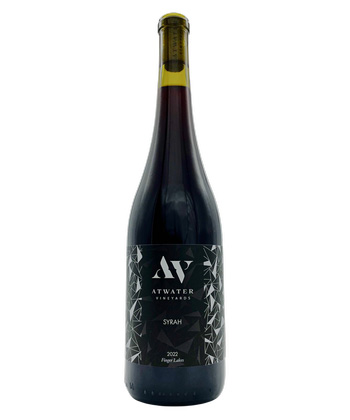 Atwater Vineyards Syrah 2022 is one of the best American East Coast Syrahs. 