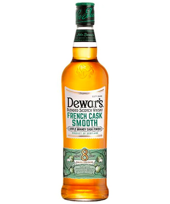 Dewars Manzanilla Cask Finish is one of the best bang for your buck Scotches, according to bartenders. 