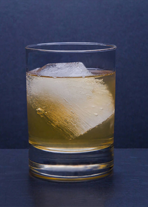 The Rusty Nail is one of the most underrated winter cocktails, according to bartenders. 