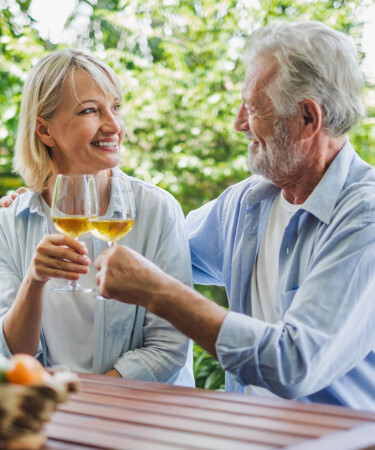 Study Says Couples That Drink Together Live Longer