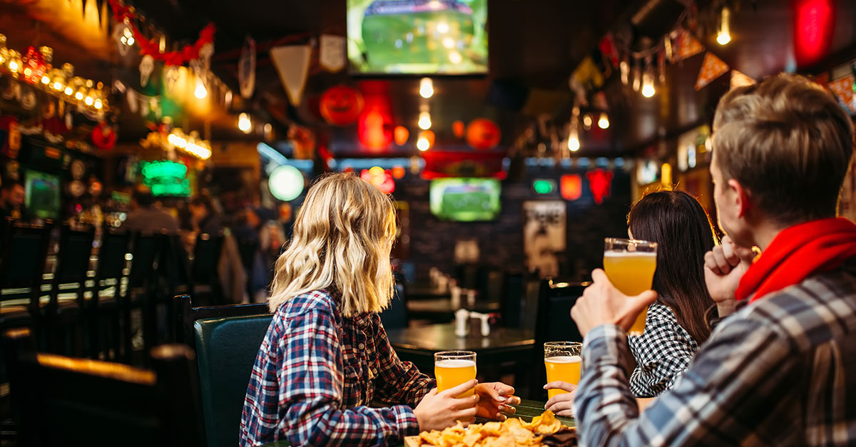 These Are the 10 Biggest Sports Bars in America VinePair