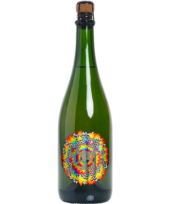 Las Jaras Sparkling Wine 2020 is one of the best American wines for the Fourth of July. 