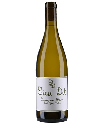 Lieu Dit Santa Ynez Valley Sauvignon Blanc 2022 is one of the best American wines for the Fourth of July. 