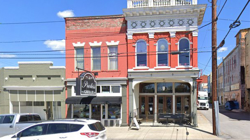 The Oldest Bar in Alabama is The Peerless Saloon (1899)