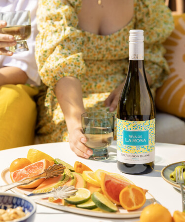 Dive Into Summer With Riva de la Rosa White Wines