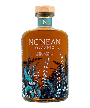 Nc’nean Organic Single Malt Scotch Whisky is one of the best Scotches to gift this holiday season. Check out the rest of the list here!