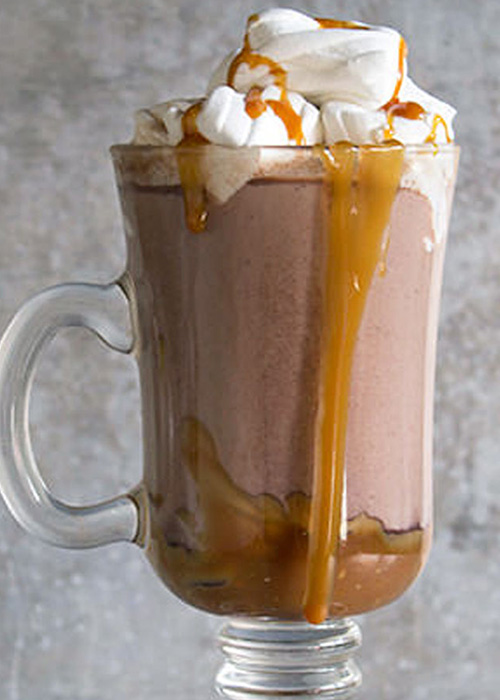 The Dulce de Leche Hot Chocolate is one of the best hot chocolate cocktails to make this winter. 