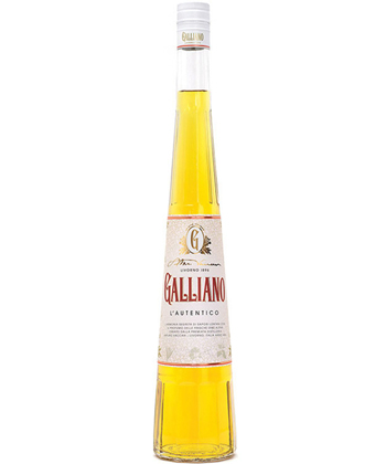 Galliano L'Autentico is one of the best liqueurs for 2024. 