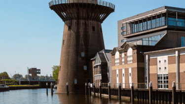 10 of the Oldest Distilleries in the World [MAP] | VinePair