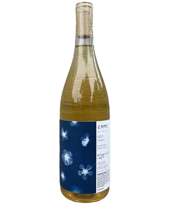 Emme Wines 'tell your sister i say hi' 2023 is one of the best white wines for 2025. 