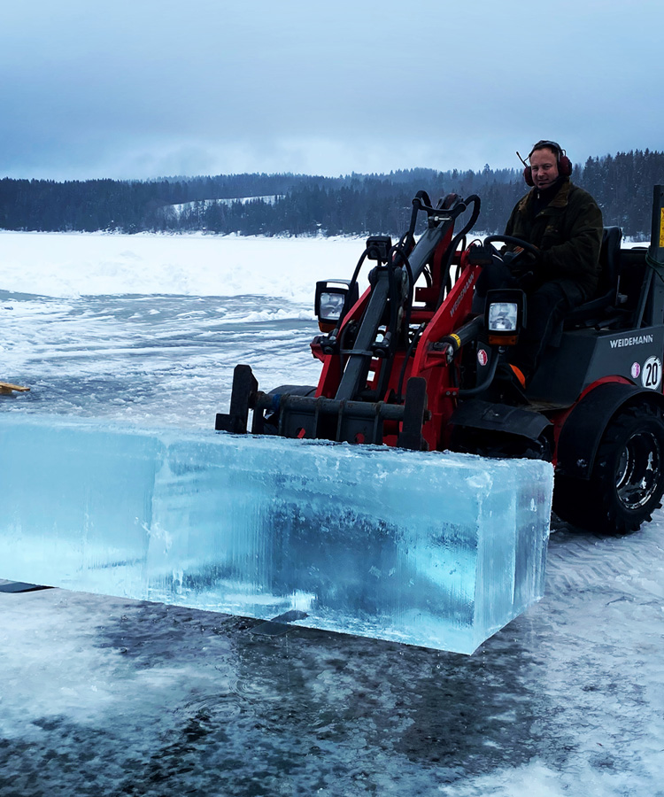 In Norway, Lake-Harvested Cocktail Ice Is an Old Business Making a Quiet Comeback