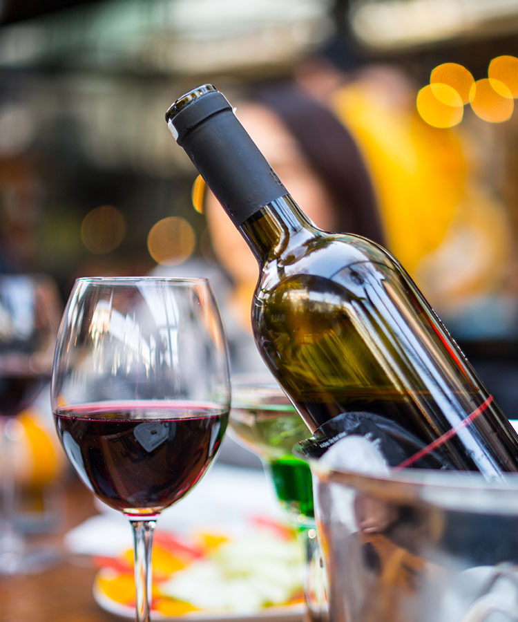 The Best Red Wines for Chilling [Infographic]