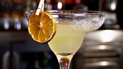 8 Iconic Cocktails With Their Own Dedicated Glassware