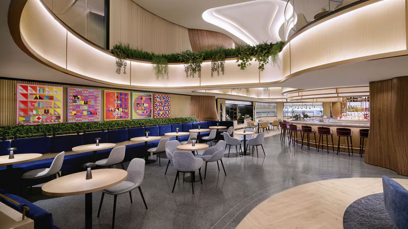 The Chase Sapphire Lounge by The ClubLaGuardia Airport, New York City, United States (LGA) is one of the best airport bars in the world.