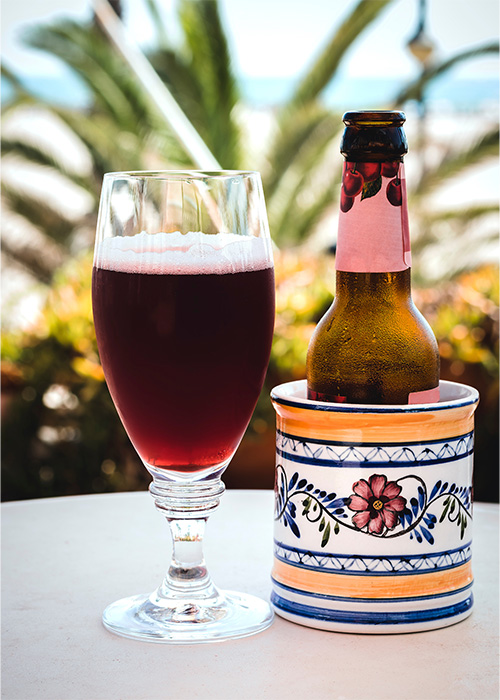 Cherry Lambic Beer is one of the best alcoholic drinks to pour over ice cream. 
