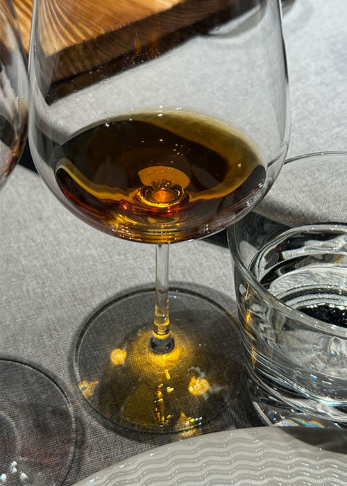 10 year aged Huangjiu served at Jing Li in Fuzhou.