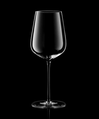 Glasvin The Universal Wine Glass Set of Two is one of the best holiday drinking gifts for 2025.