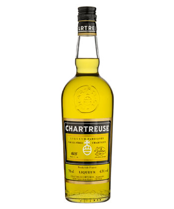 Yellow Chartreuse is a green flag bottle to see at bars, according to bartenders. 