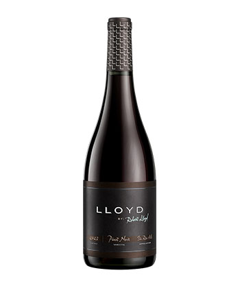 2023 Lloyd Cellars Pinot Noir is a green flag bottle one wine lists, according to sommeliers.