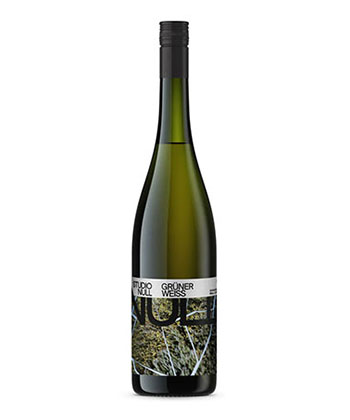 Studio Null Grüner Weiss is one of the best non-alcoholic wines for 2026.