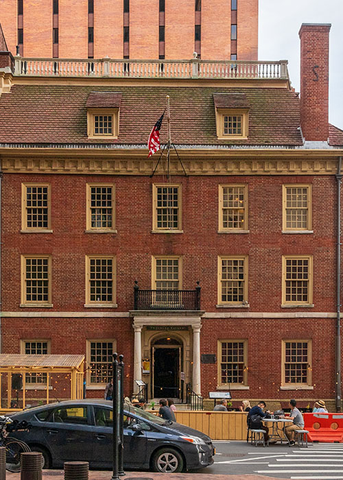 Fraunce's Tavern is one of the oldest bars in New York.