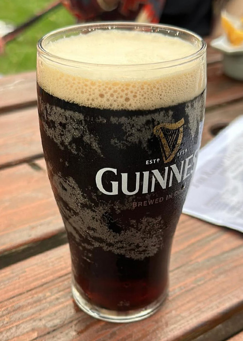 This is one of the worst Guinness pints we've ever seen.