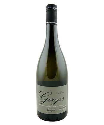 Domaine Brégeon Muscadet Sèvre et Maine Gorges ‘Les Vigneaux’ 2020 is one of the best cru Muscadets from the Loire Valley.